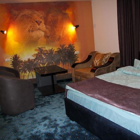 Nice Hotel Ереван Экстерьер фото